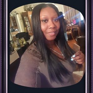 Meet your Posher, Toriea